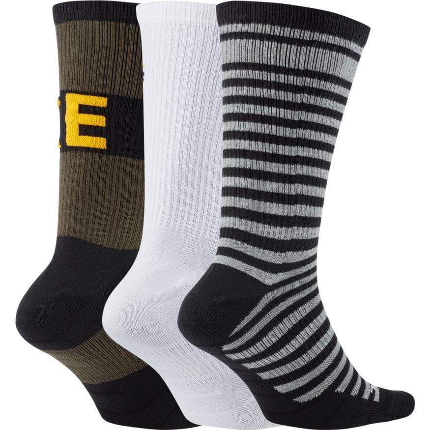 Nike SB Skate Everyday Max Lightweight Crew socks Multi Colour 3 Pack - 50-50 Skate Shop