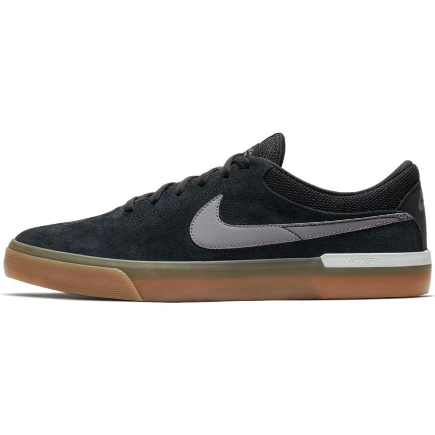 Nike hypervulc top